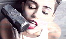 Heiße Teenie Mileys freche Eskapaden in einer heißen Zusammenstellung