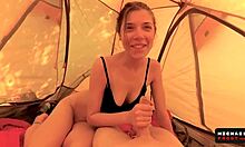 Amatörpar ägnar sig åt grov sex på trångt läger i Amsterdam